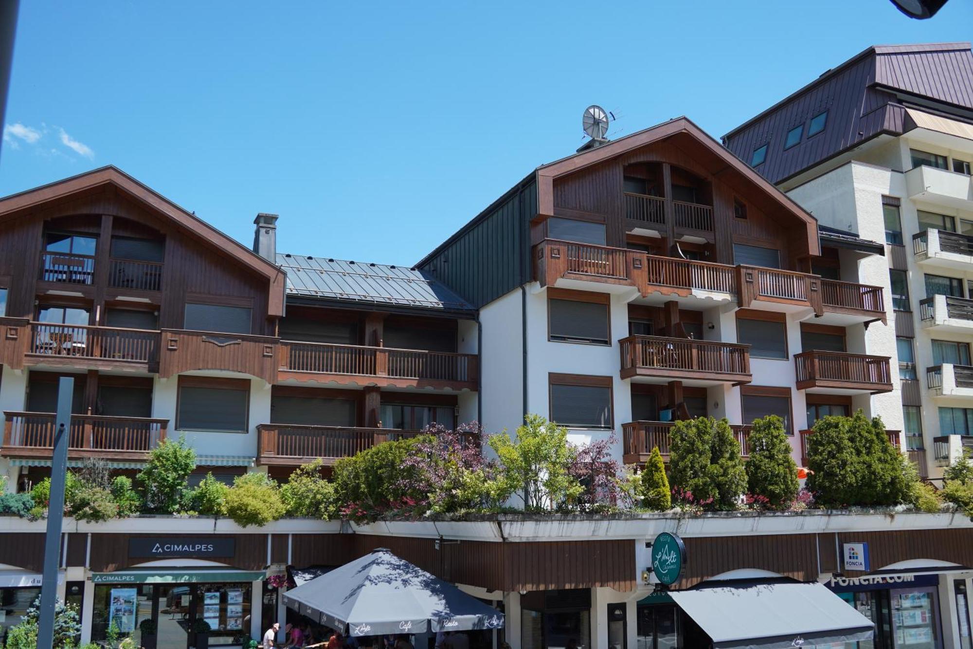Duplex Aiguille Du Midi Large Terrasse - Happy Rentals Шамони Экстерьер фото